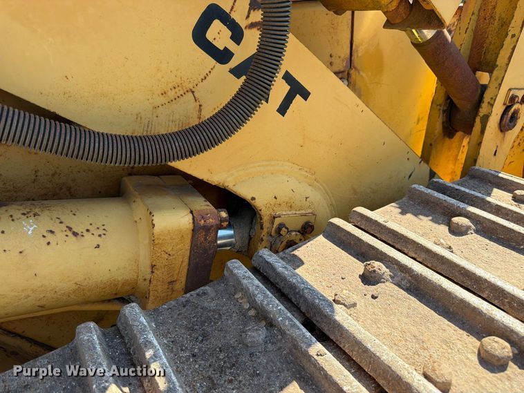 image for item DT3089 Caterpillar 955L track loader