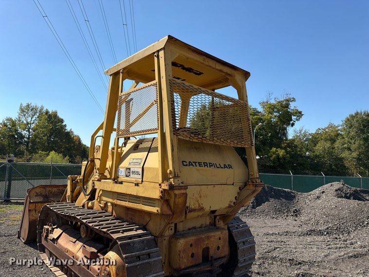image for item DT3089 Caterpillar 955L track loader
