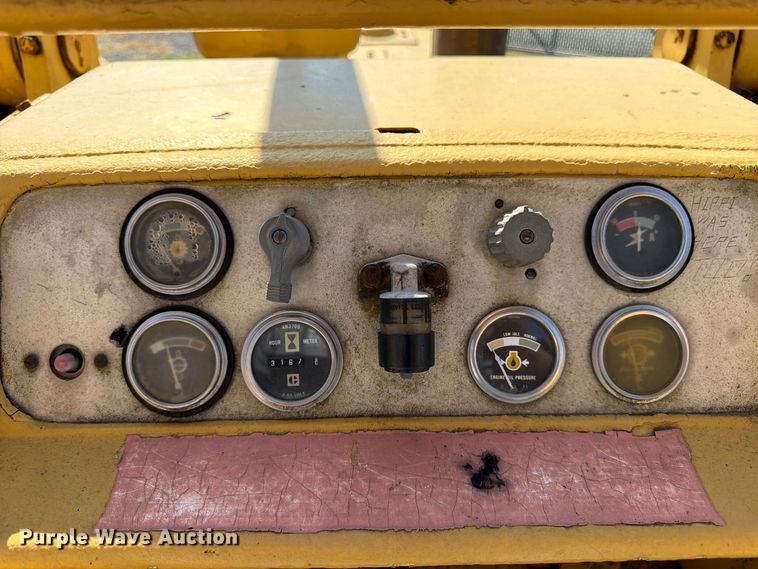 image for item DT3089 Caterpillar 955L track loader