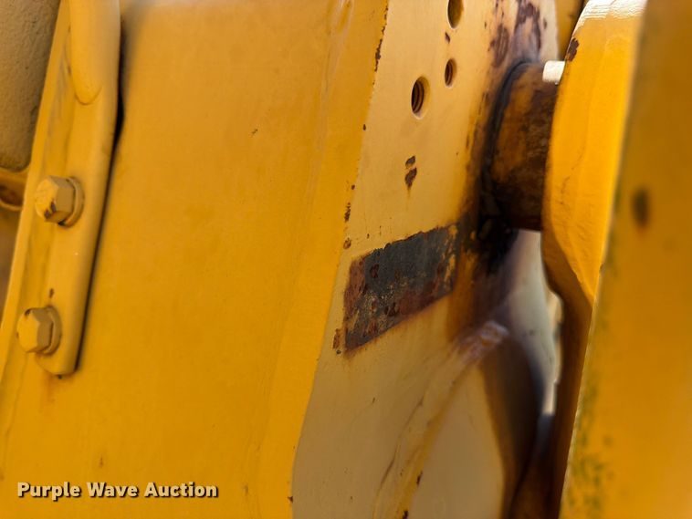 image for item DT3089 Caterpillar 955L track loader