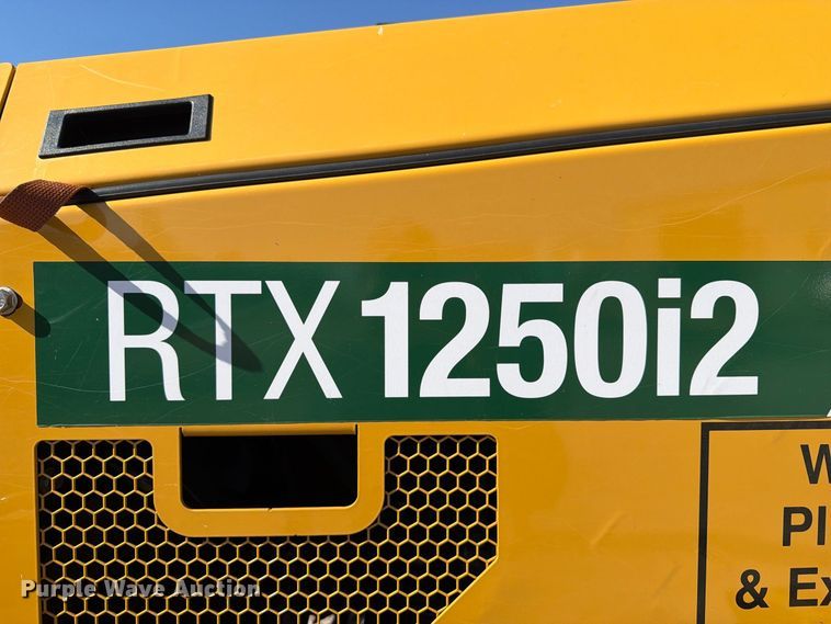 image for item DV2137 2023 Vermeer RTX1250i2 cable plow
