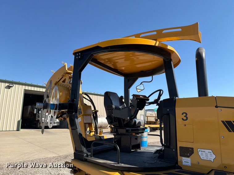 image for item DV2137 2023 Vermeer RTX1250i2 cable plow