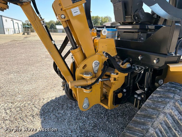 image for item DV2137 2023 Vermeer RTX1250i2 cable plow
