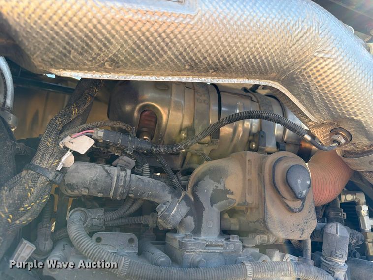 image for item DV2137 2023 Vermeer RTX1250i2 cable plow