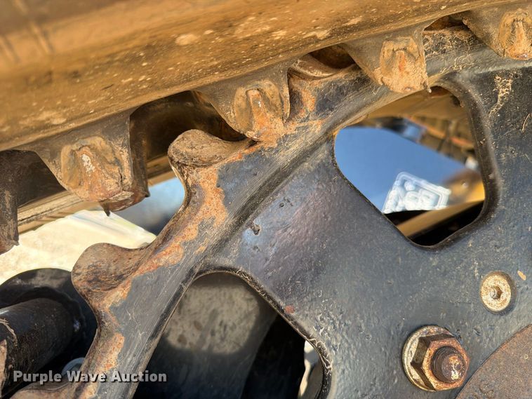 image for item DV2137 2023 Vermeer RTX1250i2 cable plow