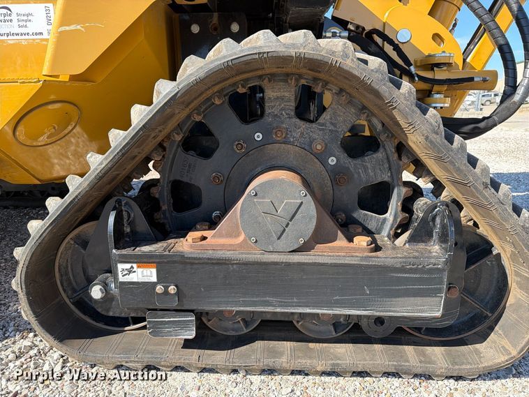 image for item DV2137 2023 Vermeer RTX1250i2 cable plow