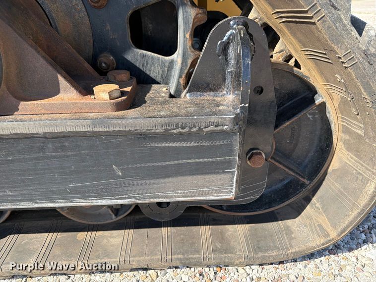 image for item DV2137 2023 Vermeer RTX1250i2 cable plow