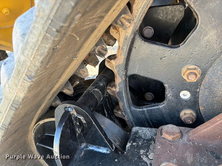 image for item DV2137 2023 Vermeer RTX1250i2 cable plow
