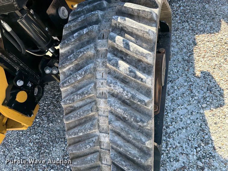 image for item DV2137 2023 Vermeer RTX1250i2 cable plow