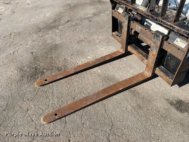 image for item DV7410 2018 Bobcat T650 tracked skid steer loader