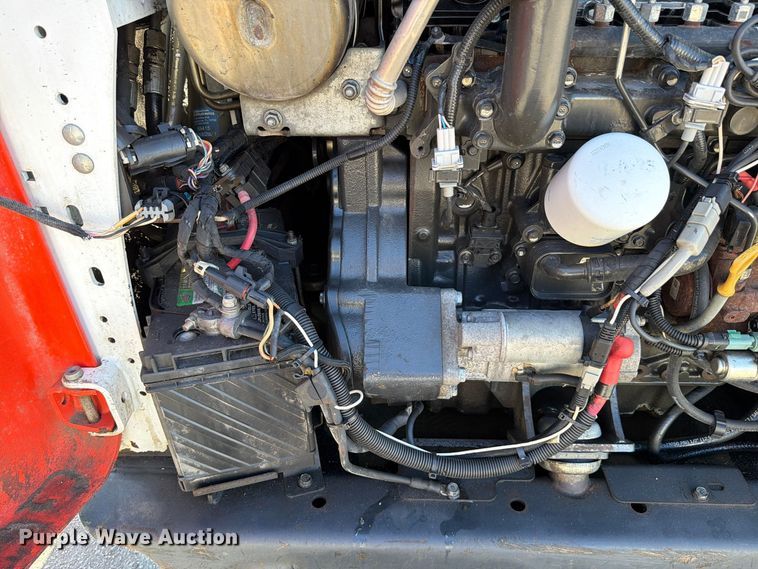 image for item DV7410 2018 Bobcat T650 tracked skid steer loader