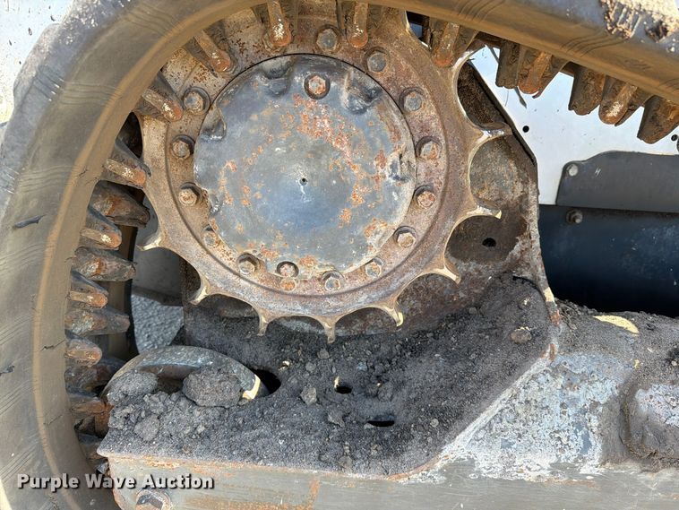 image for item DV7410 2018 Bobcat T650 tracked skid steer loader
