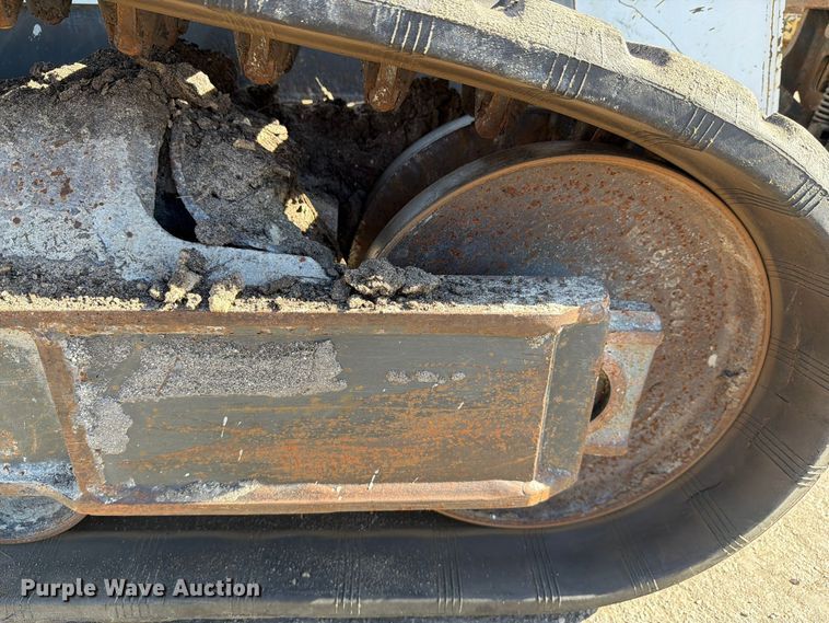 image for item DV7410 2018 Bobcat T650 tracked skid steer loader