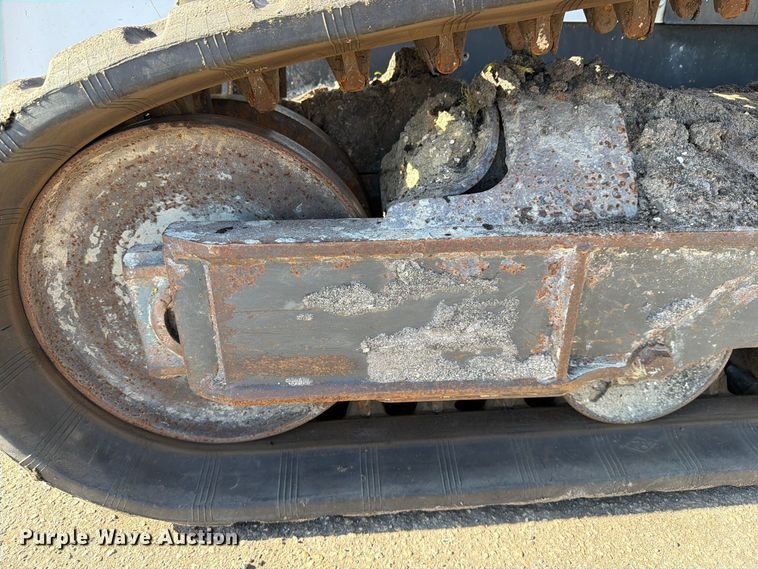 image for item DV7410 2018 Bobcat T650 tracked skid steer loader