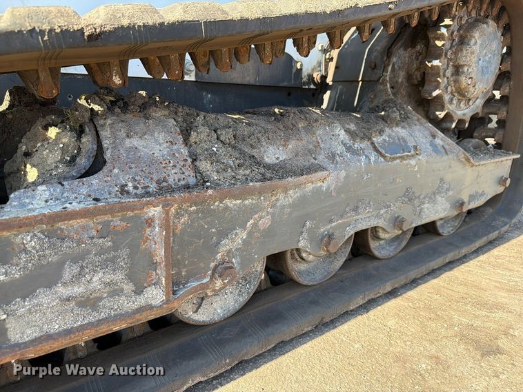 image for item DV7410 2018 Bobcat T650 tracked skid steer loader