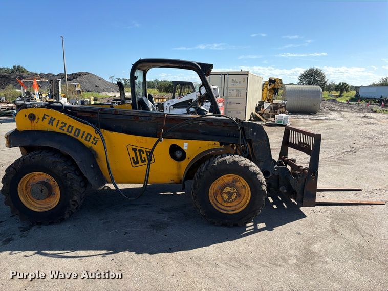 image for item DV7411 2005 JCB 524 telehandler