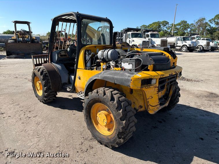 image for item DV7411 2005 JCB 524 telehandler
