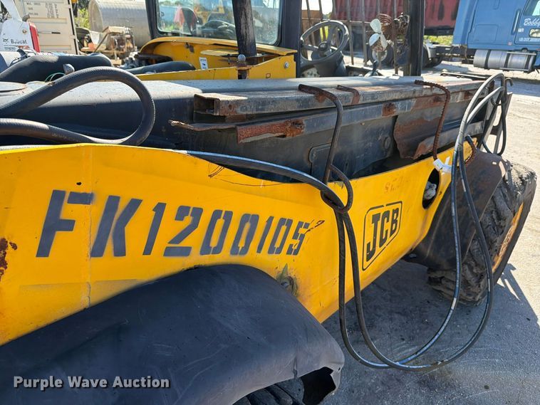 image for item DV7411 2005 JCB 524 telehandler