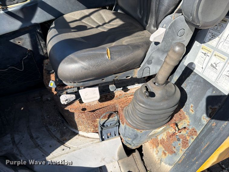 image for item DV7411 2005 JCB 524 telehandler