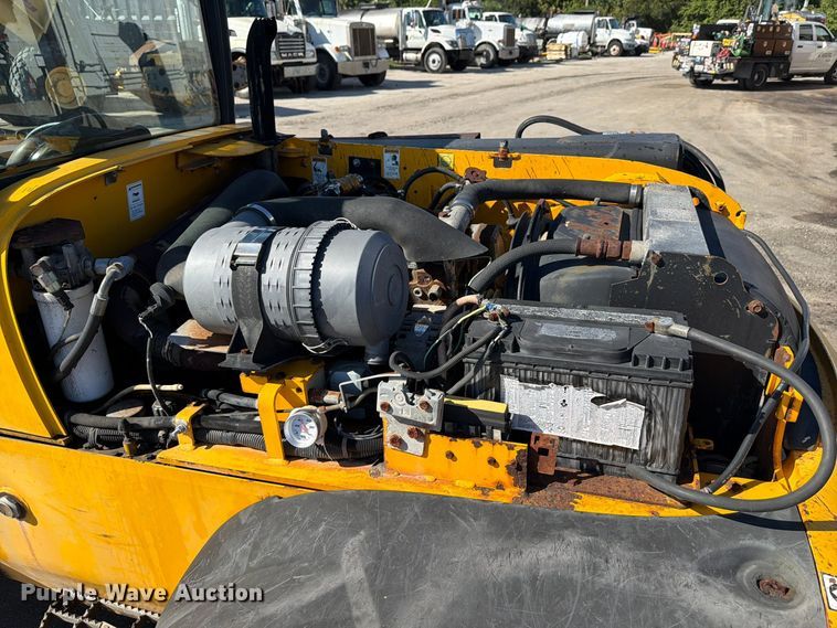 image for item DV7411 2005 JCB 524 telehandler