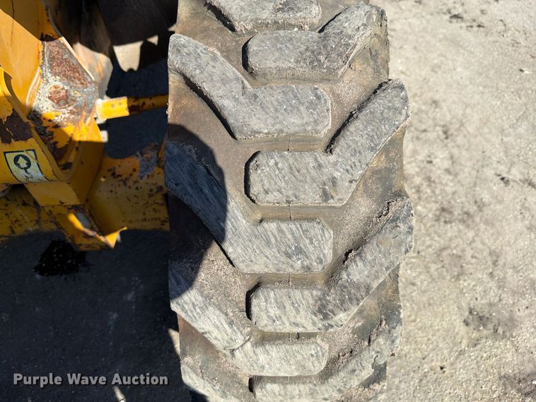 image for item DV7411 2005 JCB 524 telehandler