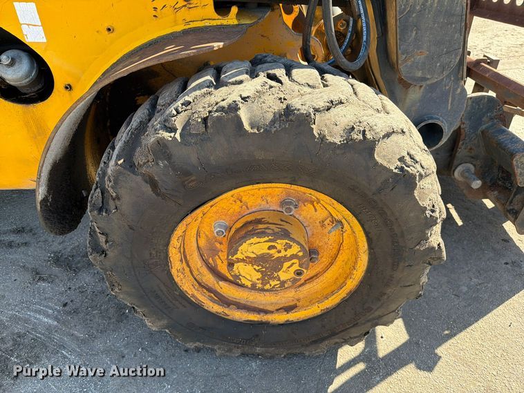image for item DV7411 2005 JCB 524 telehandler
