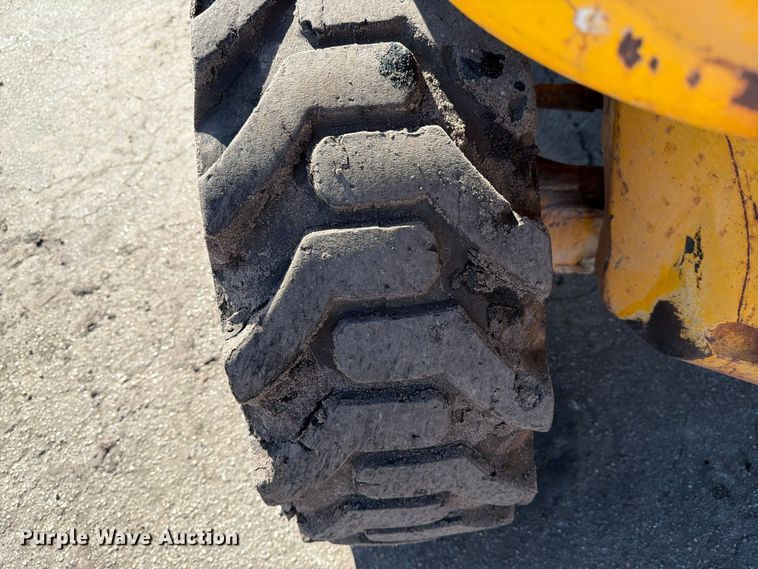 image for item DV7411 2005 JCB 524 telehandler