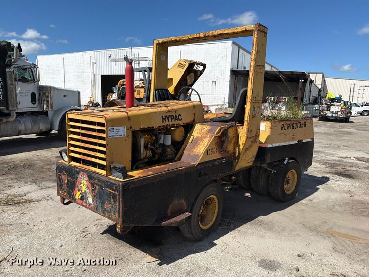 image for item DV7416 Hypac C530A pneumatic roller