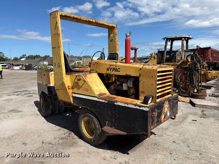image for item DV7416 Hypac C530A pneumatic roller