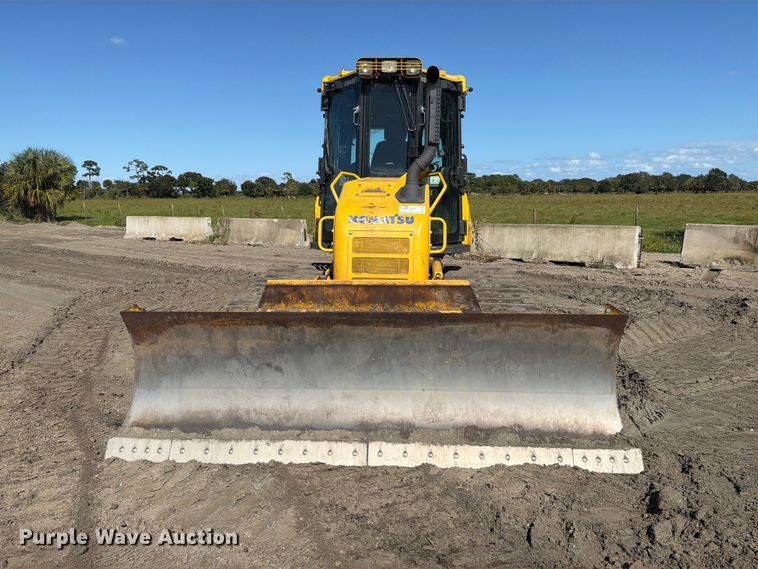 image for item DV7421 2021 Komatsu D39PX-24 dozer