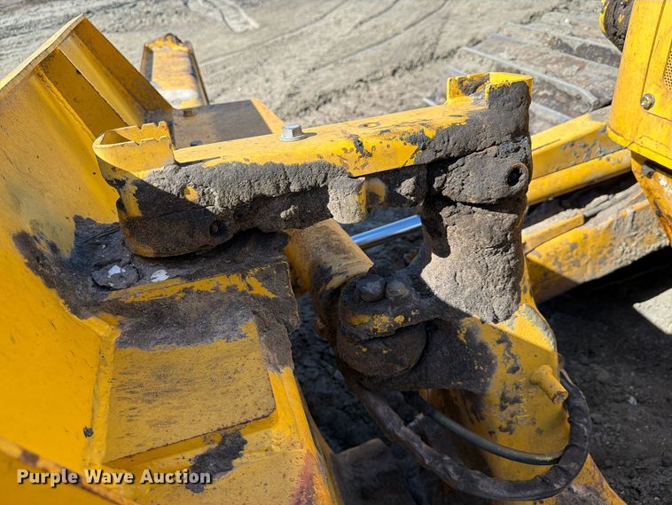 image for item DV7421 2021 Komatsu D39PX-24 dozer