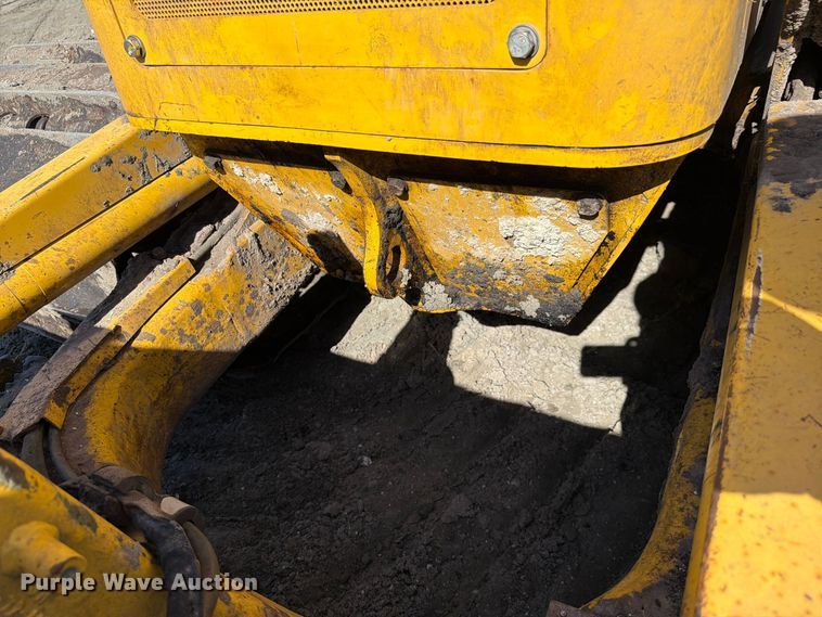 image for item DV7421 2021 Komatsu D39PX-24 dozer