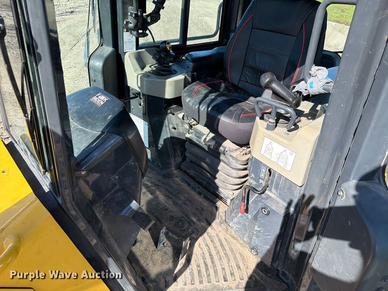 image for item DV7421 2021 Komatsu D39PX-24 dozer