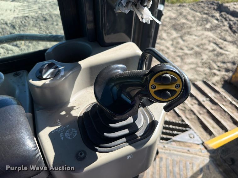 image for item DV7421 2021 Komatsu D39PX-24 dozer