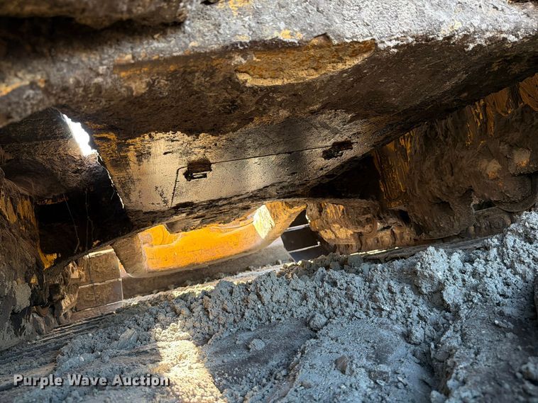 image for item DV7421 2021 Komatsu D39PX-24 dozer