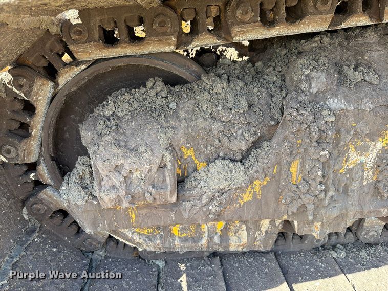 image for item DV7421 2021 Komatsu D39PX-24 dozer