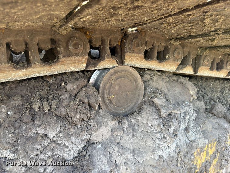 image for item DV7421 2021 Komatsu D39PX-24 dozer