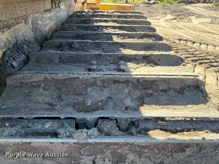 image for item DV7421 2021 Komatsu D39PX-24 dozer