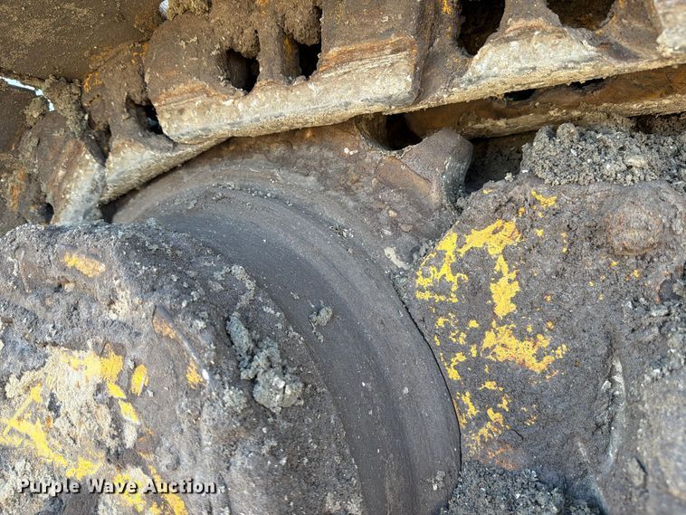 image for item DV7421 2021 Komatsu D39PX-24 dozer