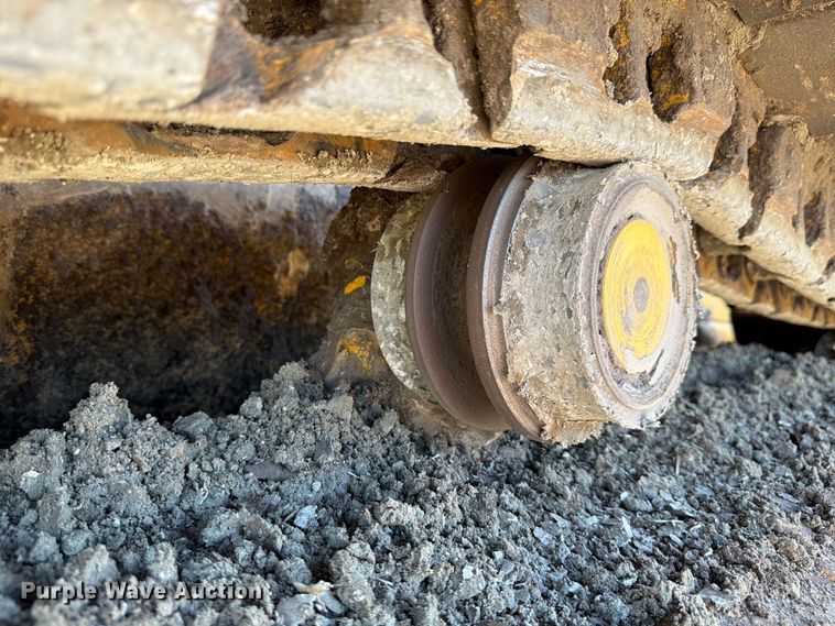 image for item DV7421 2021 Komatsu D39PX-24 dozer