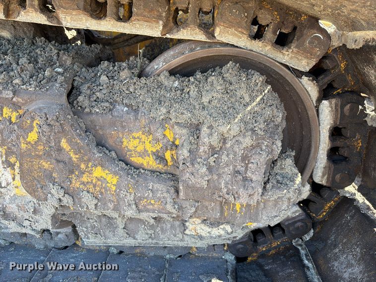 image for item DV7421 2021 Komatsu D39PX-24 dozer