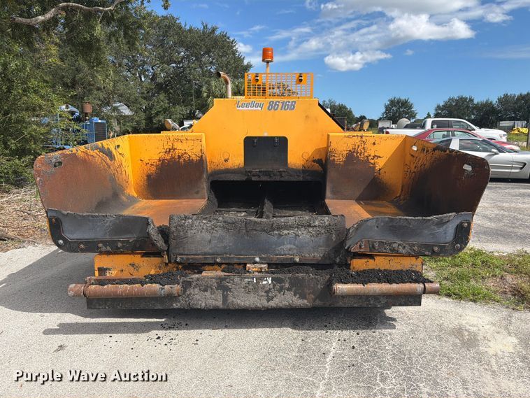image for item DV7424 2016 Lee-Boy 8616B paver