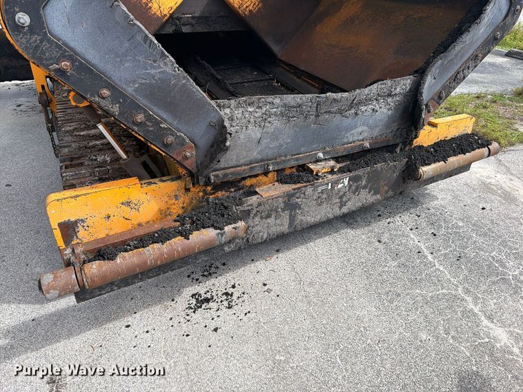image for item DV7424 2016 Lee-Boy 8616B paver