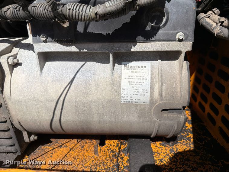 image for item DV7424 2016 Lee-Boy 8616B paver