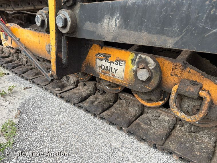 image for item DV7424 2016 Lee-Boy 8616B paver