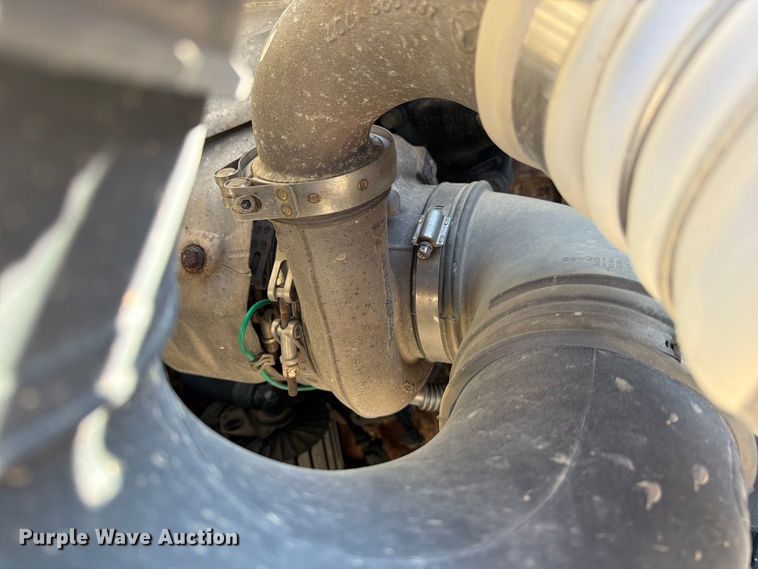 image for item DZ4857 2013 Freightliner Business Class M2 semi truck