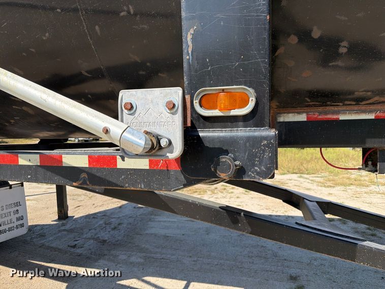 image for item DZ4859 2010 Manac HRS28 end dump trailer