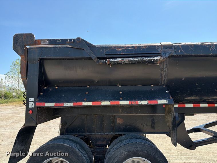 image for item DZ4859 2010 Manac HRS28 end dump trailer