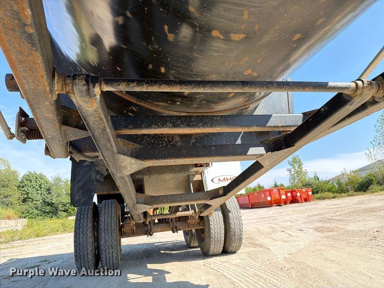 image for item DZ4859 2010 Manac HRS28 end dump trailer