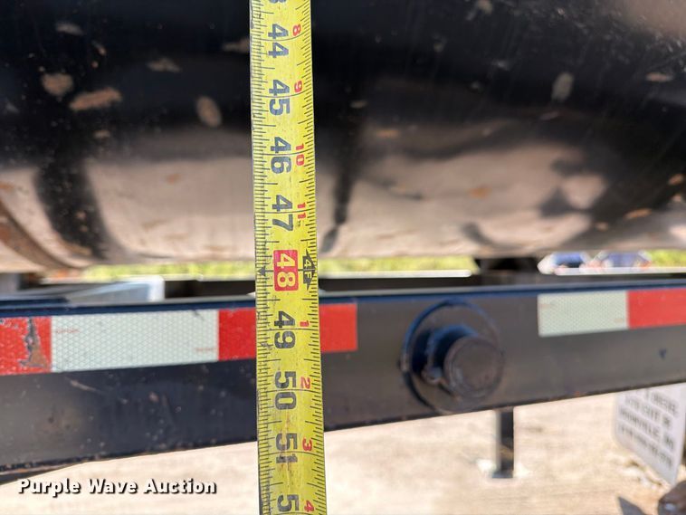 image for item DZ4859 2010 Manac HRS28 end dump trailer